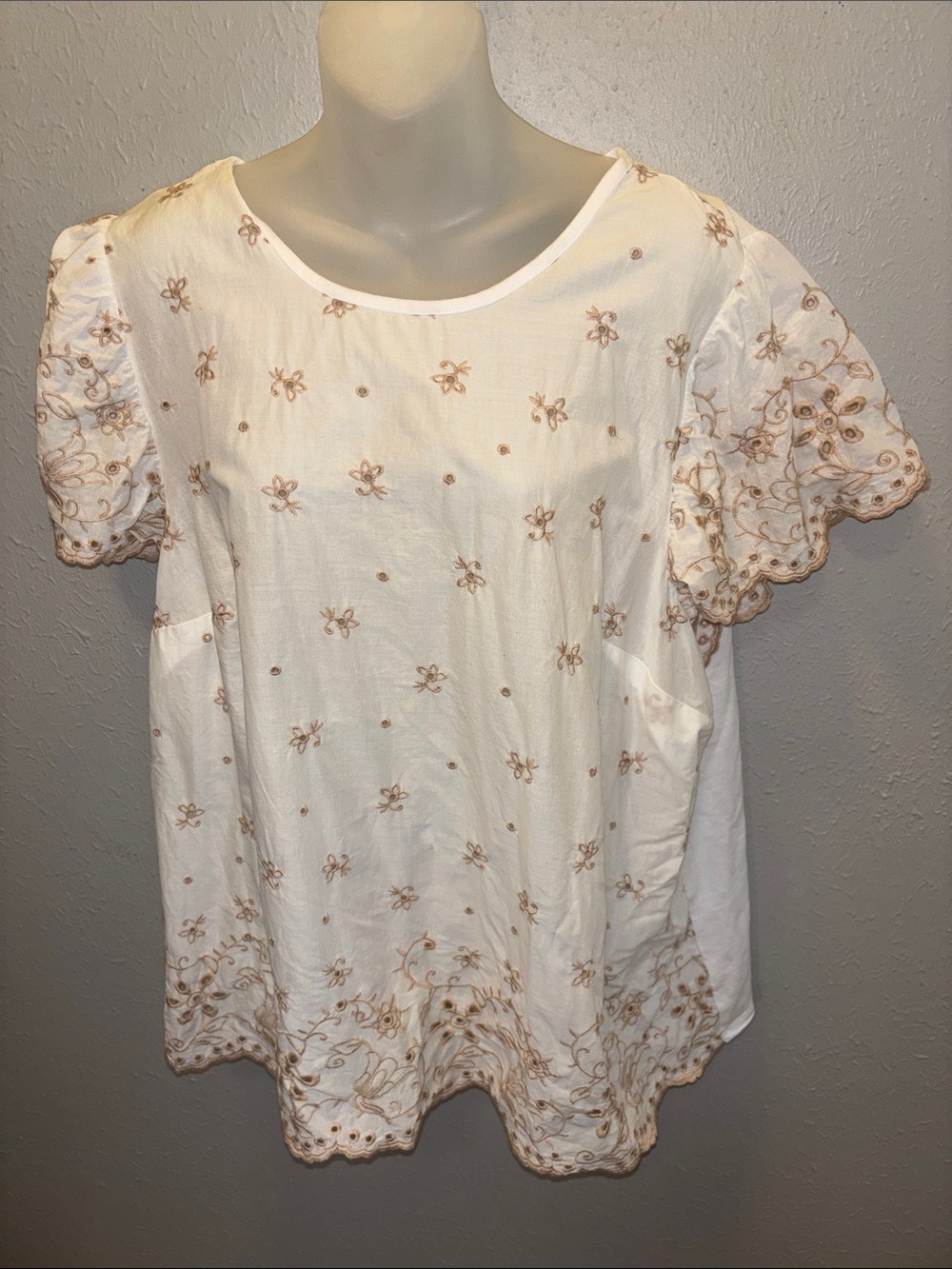 Lane Bryant White Boho Dainty Embroidered Top Blouse Cotton Women’s Size 22 / 24